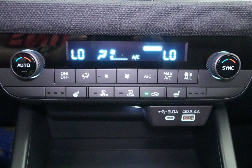 Used 2026 Subaru Outback Premium AWD/4WD image 32