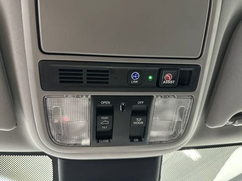 Used 2021 Honda Odyssey Touring image 36