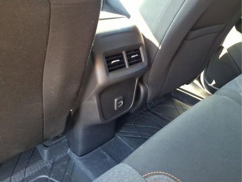 Certified 2024 Chevrolet Equinox LT w/ LPO, Floor Liner Package image 11