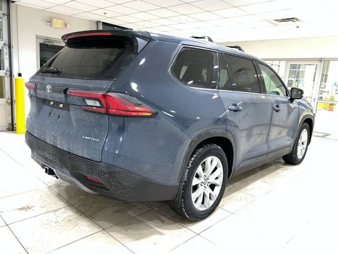 New 2026 Toyota Grand Highlander Limited image 6