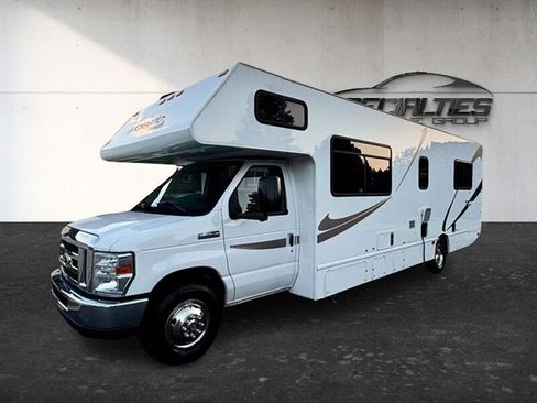 Used 2014 Ford E-450 and Econoline 450 Super Duty w/ Motorhome Prep Package RWD image 3