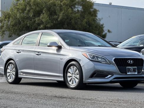 Used 2016 Hyundai Sonata SE FWD image 9