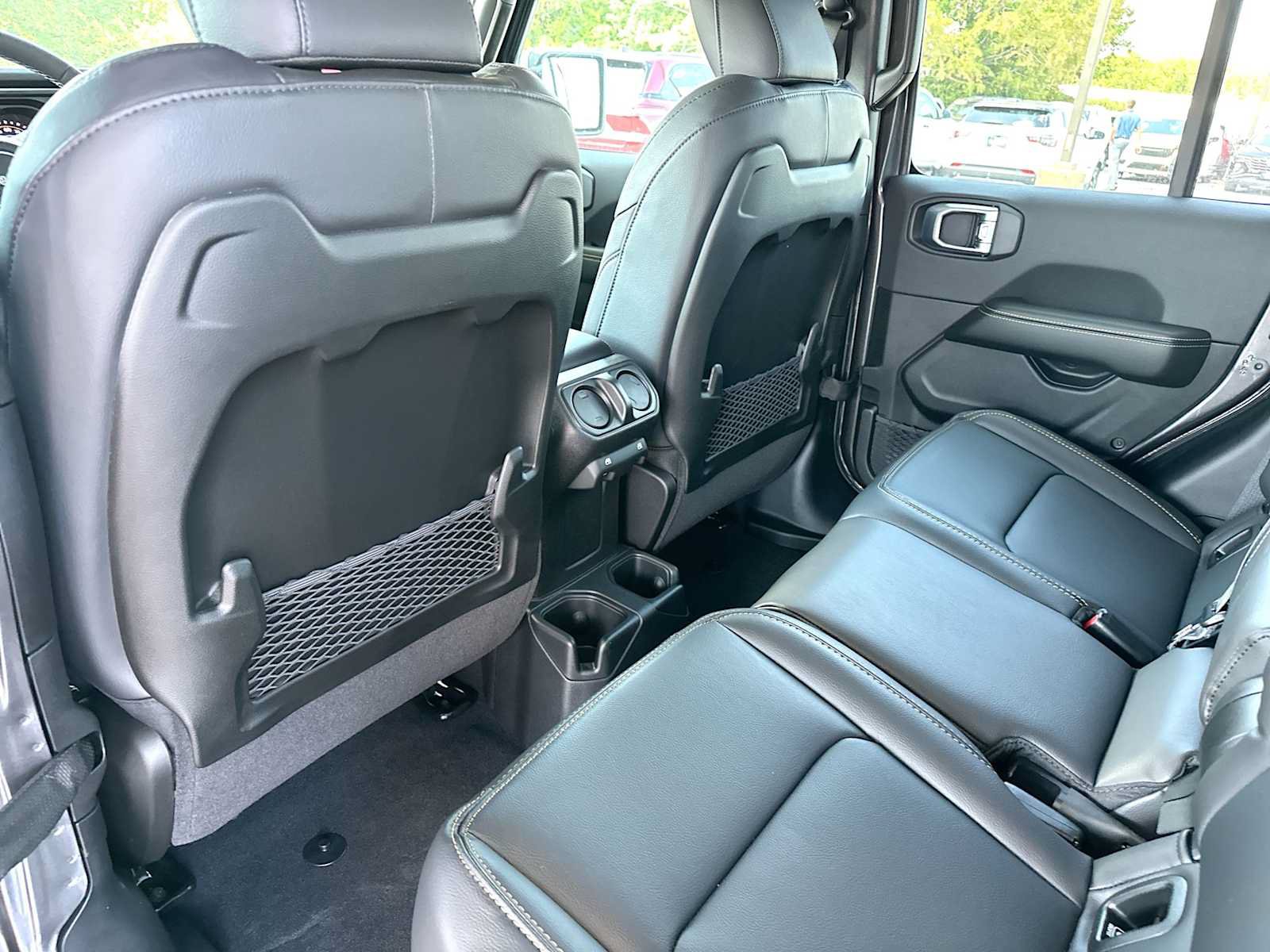 New 2026 Jeep Gladiator Sport AWD/4WD image 24