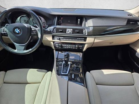 Used 2016 BMW 550i Sedan RWD image 17