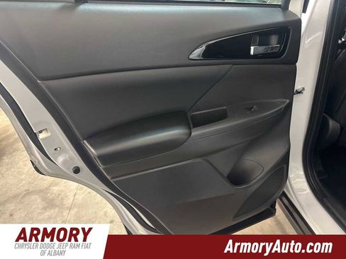 Used 2024 Mitsubishi Eclipse Cross SE image 24