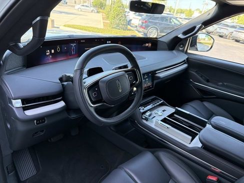 New 2026 Lincoln Navigator L Reserve AWD/4WD image 14