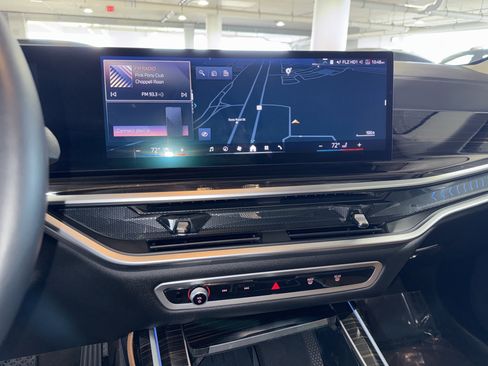 Certified 2025 BMW X7 xDrive40i w/ Premium Package image 27