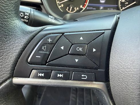 Used 2022 Nissan Altima 2.5 SV FWD image 37