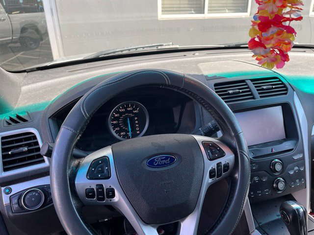 Used 2013 Ford Explorer XLT AWD/4WD image 9
