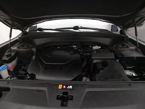 Used 2024 Kia Telluride S w/ S Sunroof Package FWD image 3
