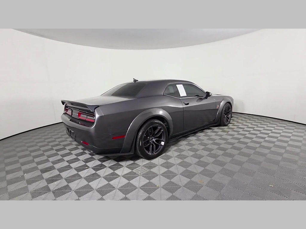 Used 2022 Dodge Challenger R/T Scat Pack RWD image 39