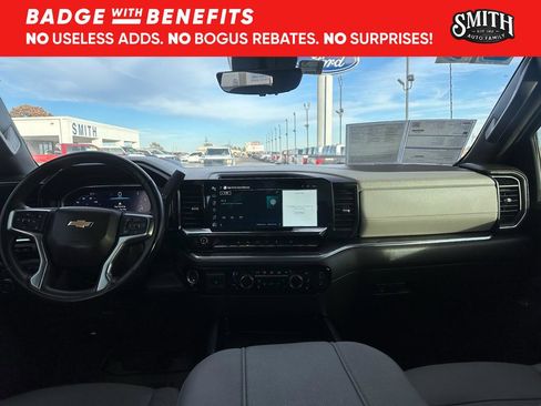 Used 2024 Chevrolet Silverado 2500 LTZ w/ LTZ Convenience Package image 13