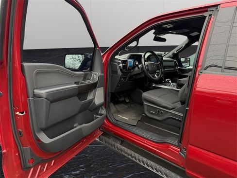 Used 2021 Ford F150 XLT w/ Equipment Group 302A High image 21