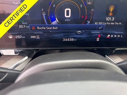 Used 2025 Chevrolet Suburban Z71 AWD/4WD image 18