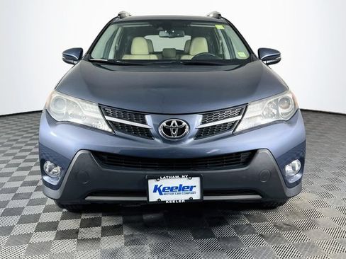 Used 2014 Toyota RAV4 Limited w/ Technology Package FWD image 9