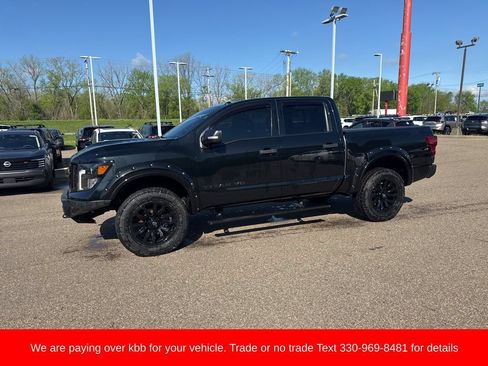 Used 2019 Nissan Titan SL w/ Midnight Edition AWD/4WD image 6