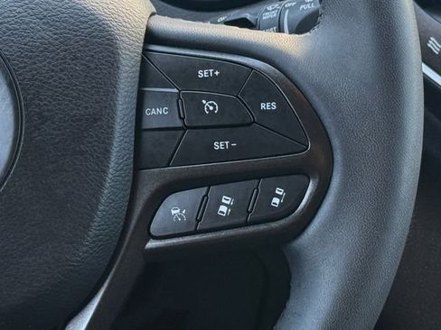 Used 2022 Jeep Cherokee Trailhawk w/ Sound & Nav Group image 10