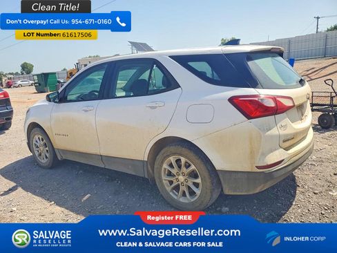 Used 2018 Chevrolet Equinox LS FWD image 3