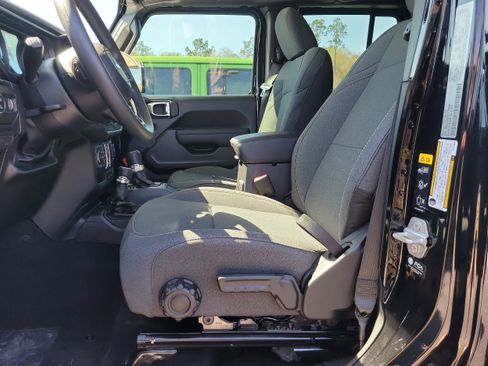 New 2026 Jeep Gladiator Sport image 13