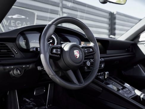 Used 2024 Porsche 911 Carrera GTS w/ Premium Package image 32