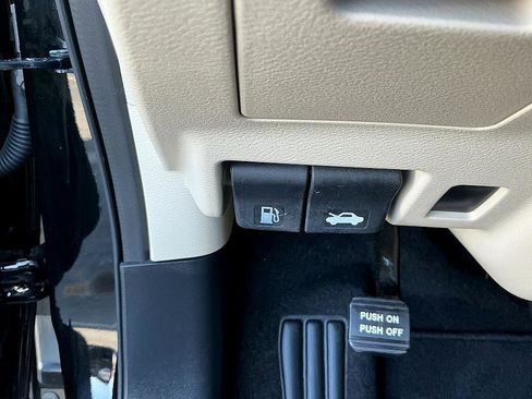 Certified 2024 Nissan Murano SL image 14