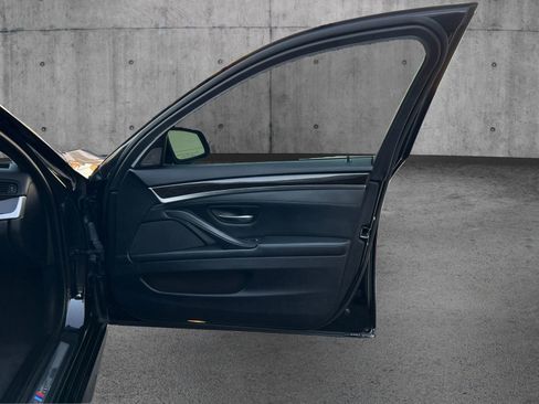 Used 2016 BMW 535i Sedan image 21