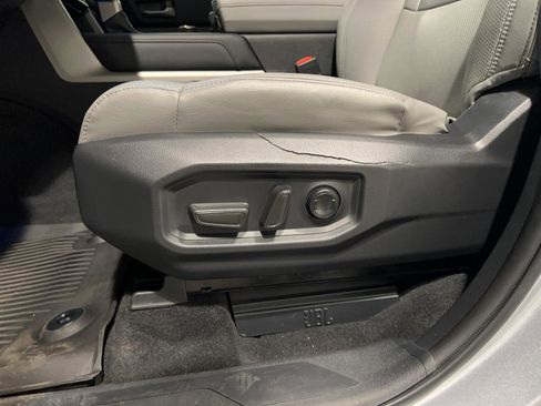 Used 2024 Toyota Tundra Limited image 25