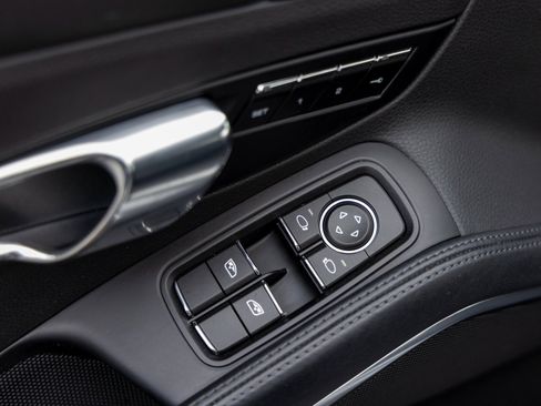 Used 2018 Porsche 718 Cayman S image 23