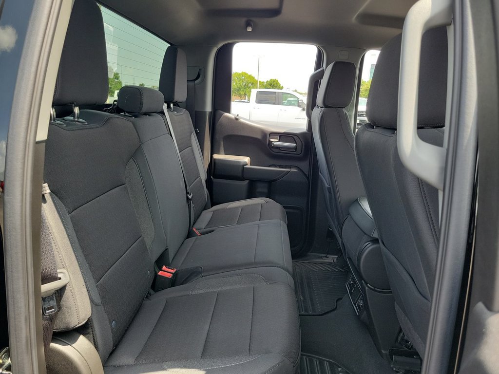 Certified 2026 Chevrolet Silverado 1500 Custom RWD image 32