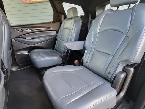 Used 2022 Buick Enclave Premium image 54