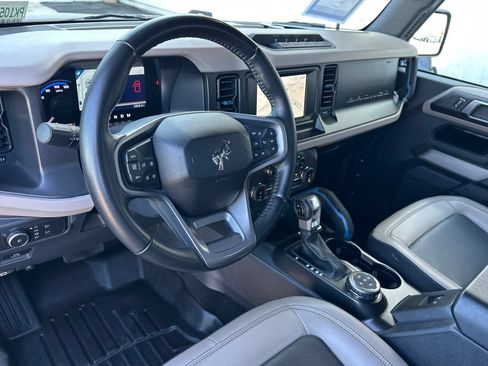 Certified 2022 Ford Bronco Wildtrak AWD/4WD image 12