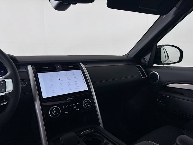 New 2026 Land Rover Discovery Limited Edition AWD/4WD image 26