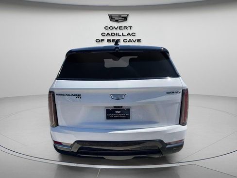 New 2025 Cadillac Escalade IQ Sport 2 w/ LPO, ONYX Package image 15
