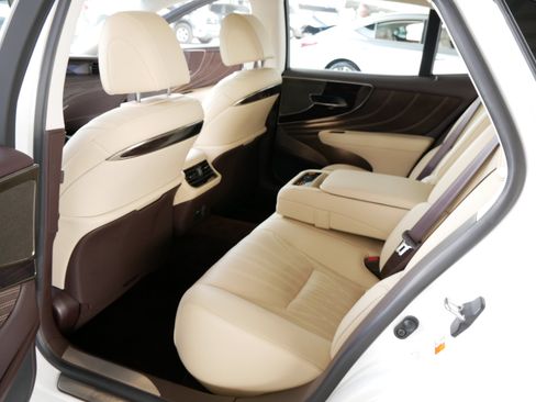 Used 2019 Lexus LS 500 AWD w/ Interior Upgrade Package image 22