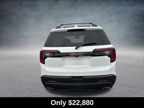 Used 2022 GMC Acadia SLE w/ Elevation Edition image 4