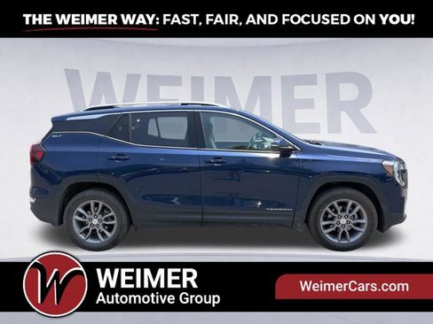 Used 2022 GMC Terrain SLT AWD/4WD image 4