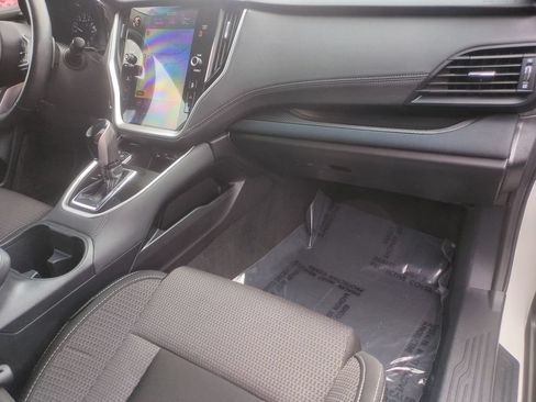 Used 2022 Subaru Outback Premium AWD/4WD image 18