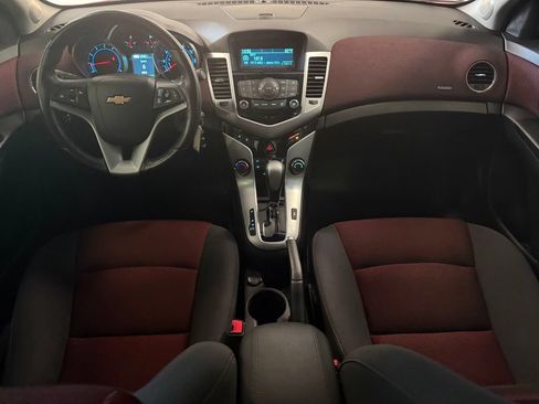 Used 2014 Chevrolet Cruze LT FWD image 15