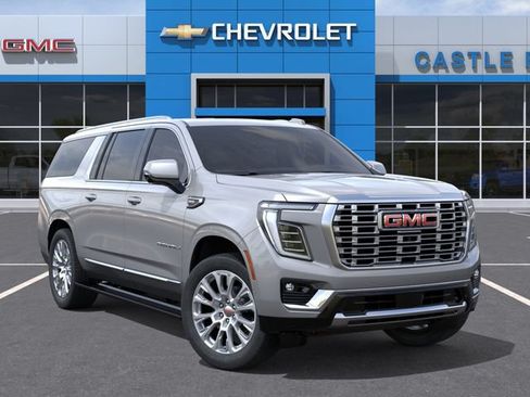 New 2026 GMC Yukon XL Denali w/ Sun & Power Step Package AWD/4WD image 9
