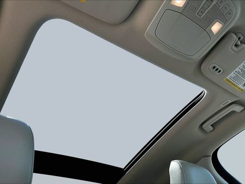 Certified 2024 Ford Edge Titanium AWD/4WD image 22