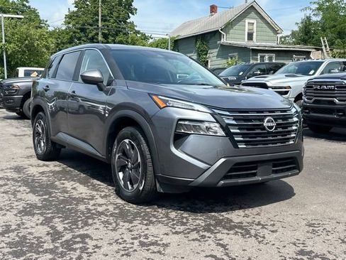 Used 2025 Nissan Rogue SV FWD image 20