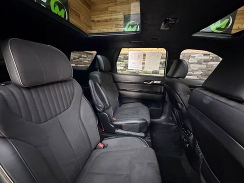Used 2024 Hyundai Palisade Calligraphy image 32