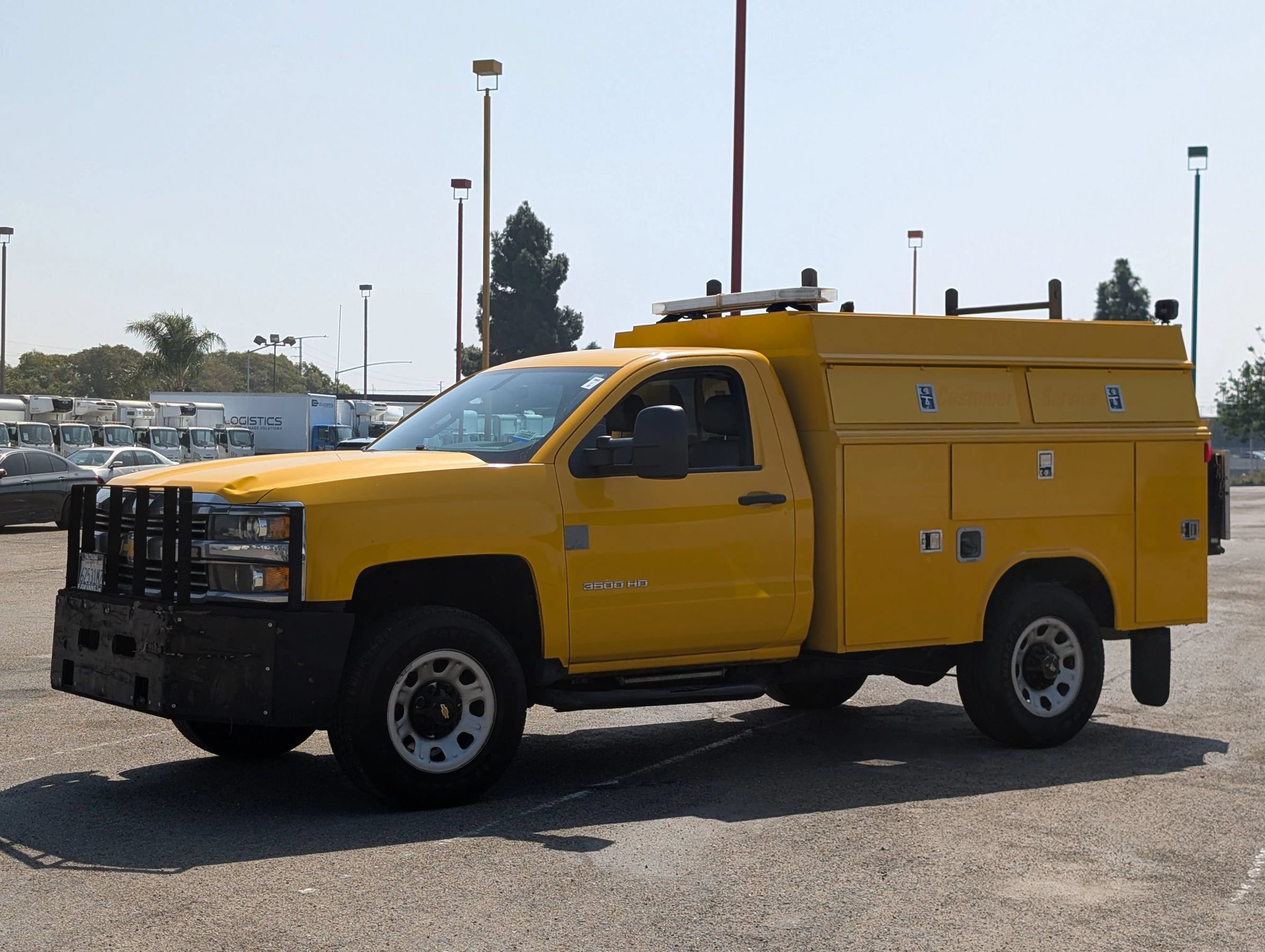 Used 2018 Chevrolet Silverado 3500 W/T AWD/4WD image 4