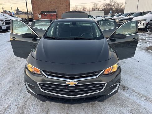 Used 2017 Chevrolet Malibu LS image 36