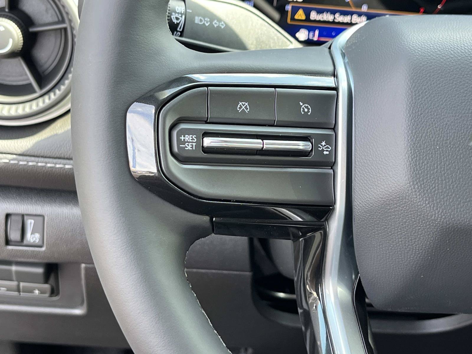 New 2026 Chevrolet Colorado LT w/ LT Convenience Package RWD image 24