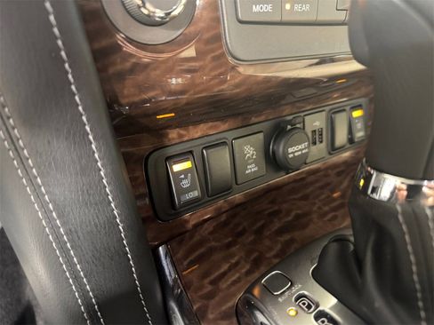 Used 2019 Nissan Armada SL w/ Premium Package image 30