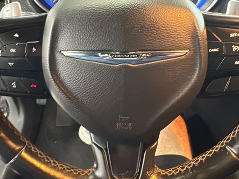 Used 2021 Chrysler 300 S RWD image 17