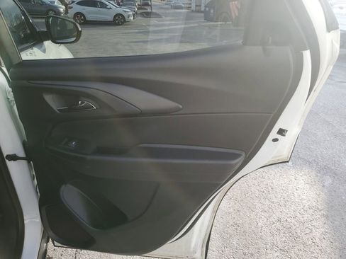 Used 2023 Chevrolet TrailBlazer RS w/ Sun and Liftgate Package image 28