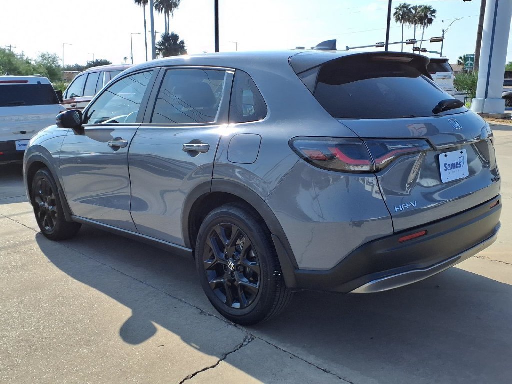 Used 2025 Honda HR-V Sport image 6