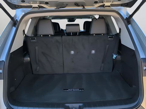 Used 2024 Toyota Grand Highlander Limited image 40